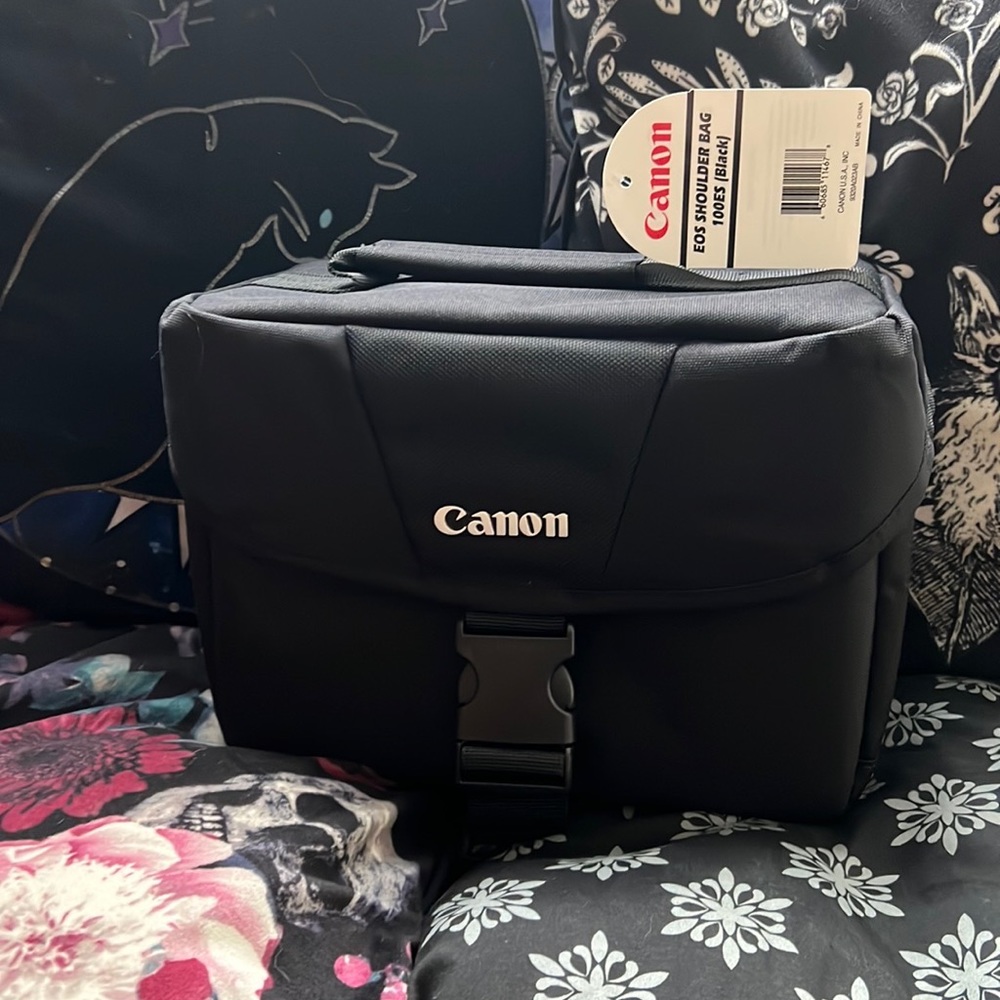 NWT Canon EOS Shoulder bag 100ES